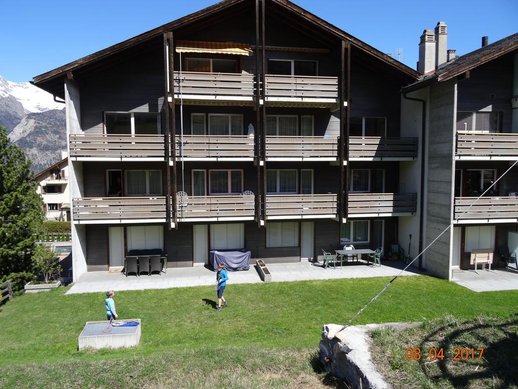 Haus Montanara Apartamento Unterbäch Exterior foto